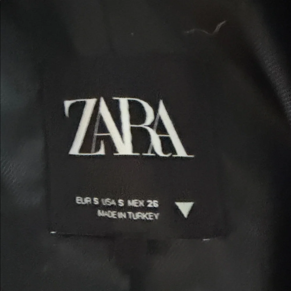 Zara Women's Beige cropped Blazer Jacket - Picture 2 of 3
